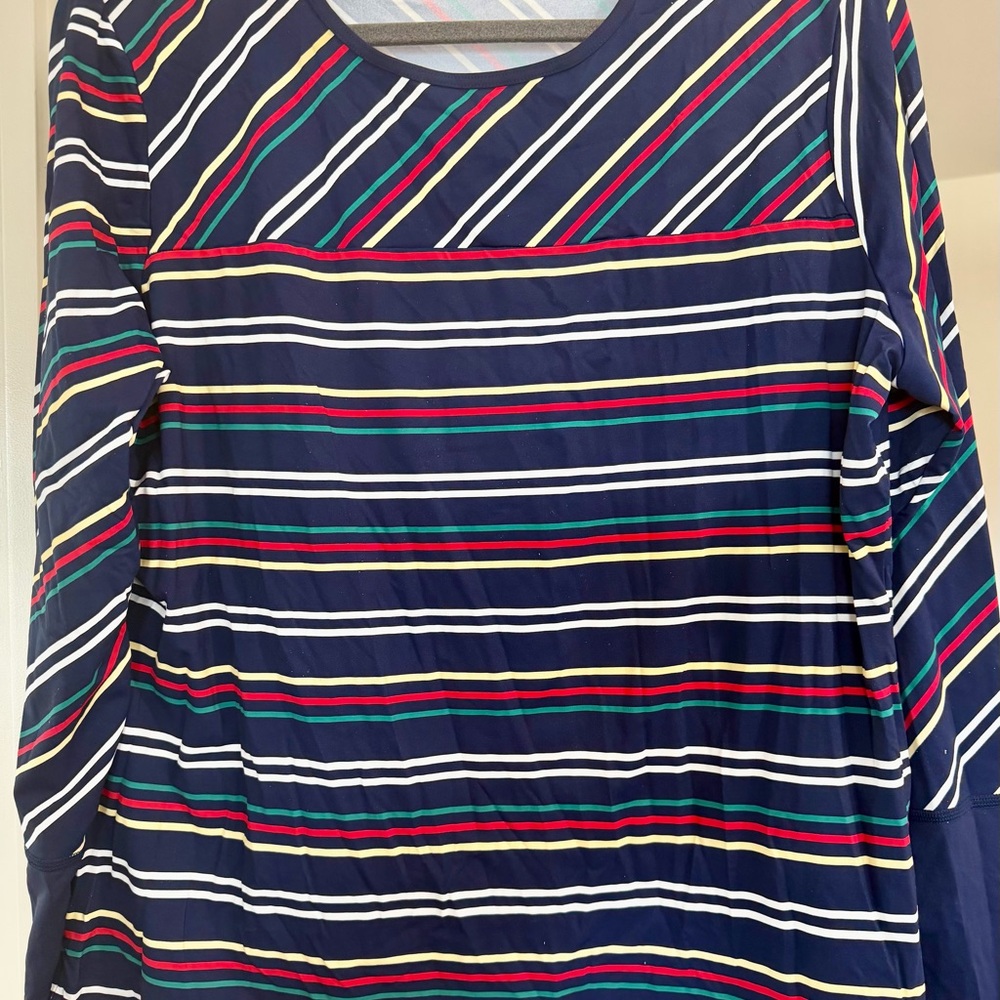 TWO (2) Womens Rash Guards - Picture 3 of 7